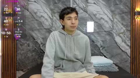 Snapshot of noahwalker__ chatting on 07/04/26, 11:05 online show from 07/04/26, 11:05