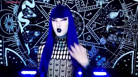 caroline online show from 10/29/25, 02:14