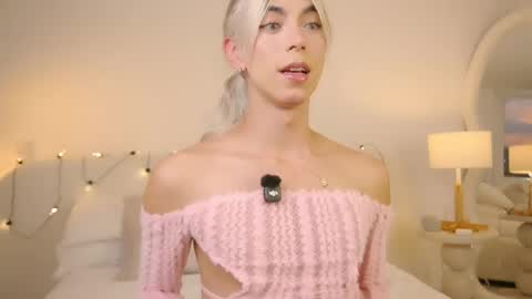 Samantha online show from 04/15/26, 11:16