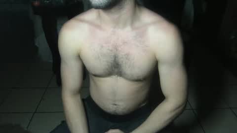 Snapshot of nobudget06 chatting on 01/10/25, 02:25 nobudget06 online show from 01/10/25, 02:25