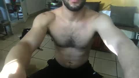 Snapshot of nobudget06 chatting on 01/18/25, 02:55 nobudget06 online show from 01/18/25, 02:55