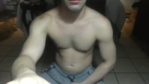 Snapshot of nobudget06 chatting on 02/07/25, 01:43 nobudget06 online show from 02/07/25, 01:43