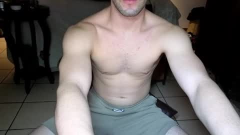 Snapshot of nobudget06 chatting on 02/14/25, 04:37 nobudget06 online show from 02/14/25, 04:37