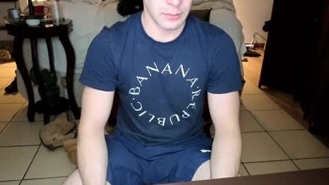 Snapshot of nobudget06 chatting on 02/16/25, 01:36 nobudget06 online show from 02/16/25, 01:36