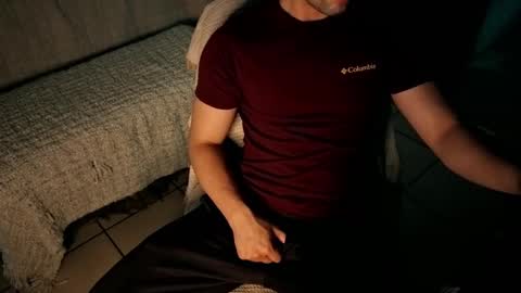 Snapshot of nobudget06 chatting on 10/03/25, 07:11 nobudget06 online show from 10/03/25, 07:11