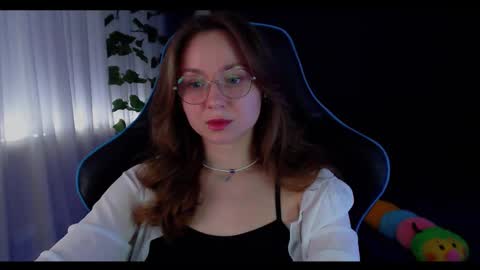 Sun or Luna online show from 02/19/25, 07:48