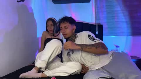 Jean Y Isa online show from 12/23/25, 04:54