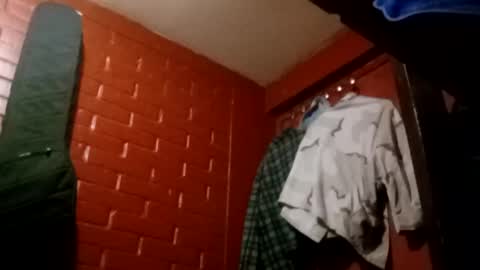 Snapshot of nocturnus1980 chatting on 09/27/25, 03:11 nocturnus1980 online show from 09/27/25, 03:11