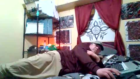 Snapshot of nodak808 chatting on 11/21/25, 06:01 Jonny Coxman online show from 11/21/25, 06:01