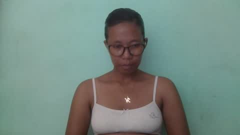 Snapshot of noellah chatting on 03/04/25, 12:55 noellah online show from 03/04/25, 12:55