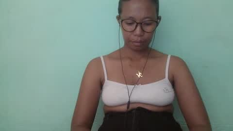 Snapshot of noellah chatting on 03/04/25, 04:41 noellah online show from 03/04/25, 04:41