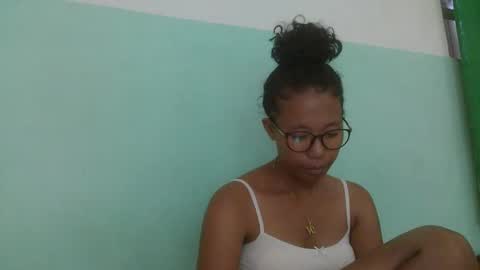 Snapshot of noellah chatting on 03/05/25, 12:44 noellah online show from 03/05/25, 12:44