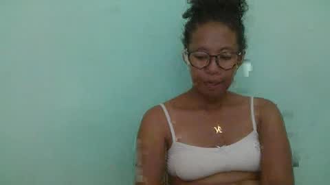 Snapshot of noellah chatting on 03/05/25, 04:46 noellah online show from 03/05/25, 04:46