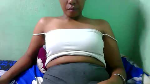 Snapshot of noellah chatting on 10/13/25, 06:52 noellah online show from 10/13/25, 06:52