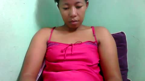 Snapshot of noellah chatting on 10/23/25, 06:56 noellah online show from 10/23/25, 06:56