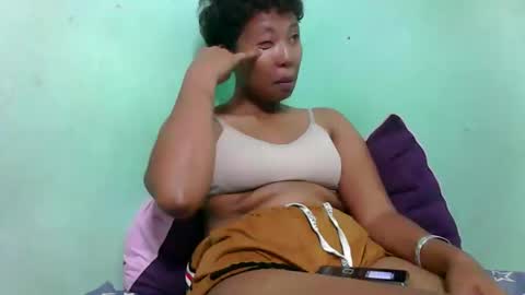 Snapshot of noellah chatting on 11/10/25, 05:01 noellah online show from 11/10/25, 05:01