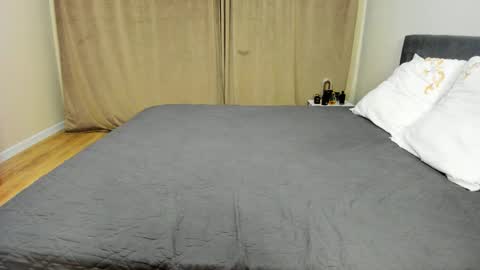 Noelle Natty online show from 11/15/25, 03:59