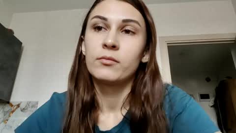 Mia online show from 04/17/26, 08:50