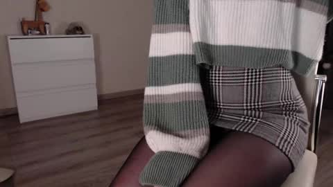 Snapshot of noelleneptune chatting on 12/01/24, 08:09 noelleneptune online show from 12/01/24, 08:09