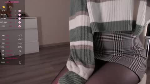 Snapshot of noelleneptune chatting on 01/17/25, 04:36 noelleneptune online show from 01/17/25, 04:36