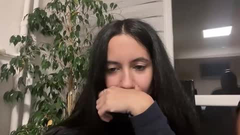 Snapshot of noemitaboo chatting on 11/17/25, 04:13 NoemiTaboo online show from 11/17/25, 04:13