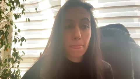 Snapshot of noemitaboo chatting on 12/18/25, 12:33 NoemiTaboo online show from 12/18/25, 12:33