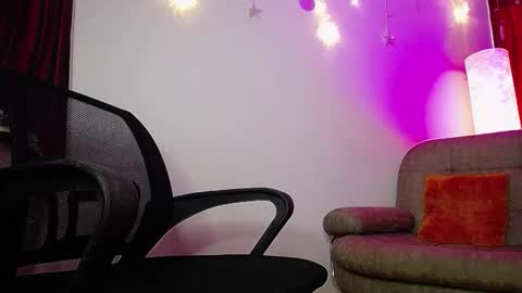 Noha Lux online show from 09/29/25, 12:32
