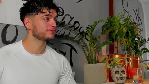 kevin online show from 02/11/25, 03:18