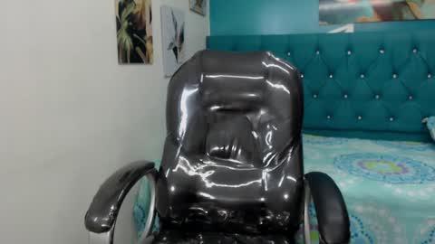 Noha Scott online show from 01/12/25, 10:43