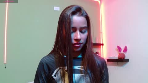 Noha Thomson online show from 01/24/25, 06:04