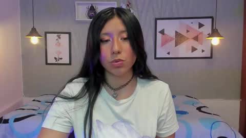 Snapshot of nohemi_louse chatting on 02/24/25, 07:41 Nohemi online show from 02/24/25, 07:41