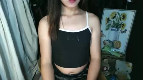 noime826446 online show from 09/15/25, 11:32