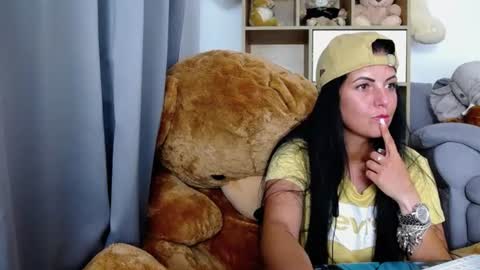 noirbella online show from 07/31/26, 11:04