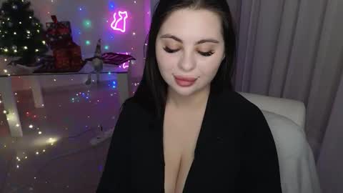 Snapshot of noirkat chatting on 12/19/25, 05:53 Kate online show from 12/19/25, 05:53