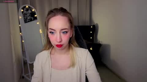 Isabelle online show from 03/03/26, 09:42