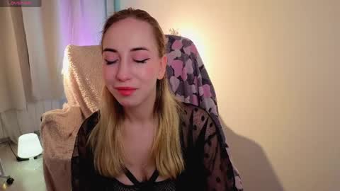 Isabelle online show from 04/10/26, 10:47