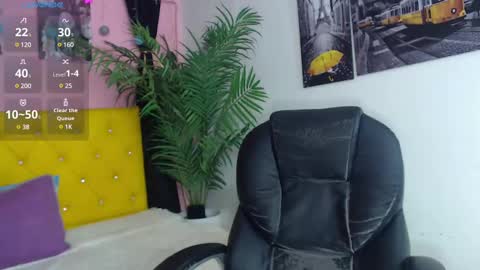 Nolan  online show from 02/15/25, 06:23