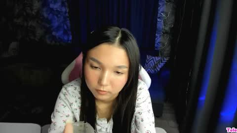 nomi online show from 06/07/26, 06:22