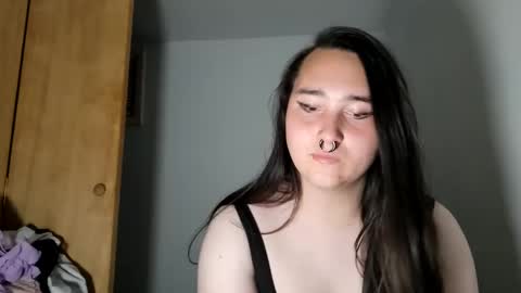 nonbinarybeauty20 online show from 09/11/25, 02:44