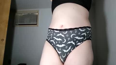 nonbinarybeauty20 online show from 02/07/26, 08:01