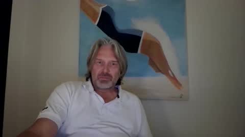 Snapshot of nonsequiture chatting on 10/24/25, 09:00 Ralle online show from 10/24/25, 09:00