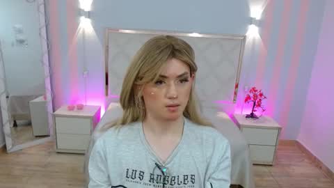 nooah_tay online show from 02/18/26, 07:10