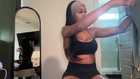 NoodsOverNudes online show from 04/25/26, 03:42