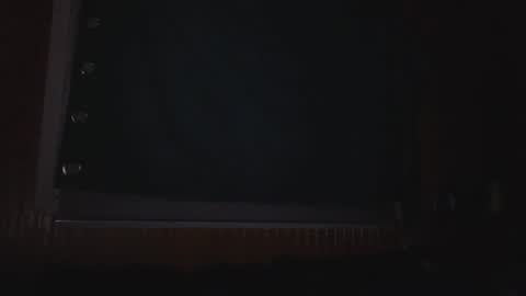 Noon ee online show from 11/26/25, 04:02