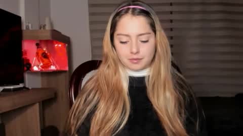 Ara online show from 10/16/25, 07:09