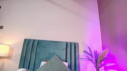 Nora Da Silva online show from 10/25/25, 12:51