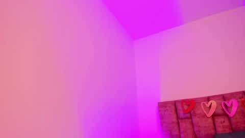 Snapshot of nora_dasilva chatting on 05/14/26, 04:52 Nora Da Silva online show from 05/14/26, 04:52