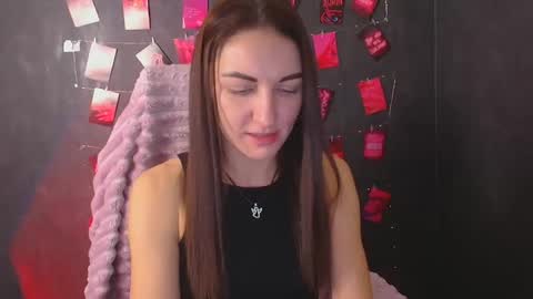 Nora online show from 12/17/25, 11:44