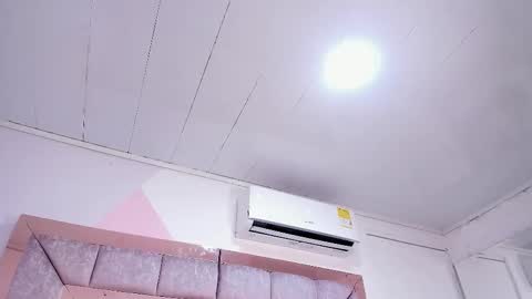 Snapshot of nora_zap chatting on 01/10/26, 07:37 Nora online show from 01/10/26, 07:37