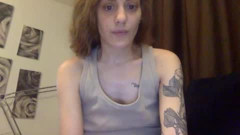 Snapshot of norablues chatting on 12/04/24, 11:24 norablues online show from 12/04/24, 11:24